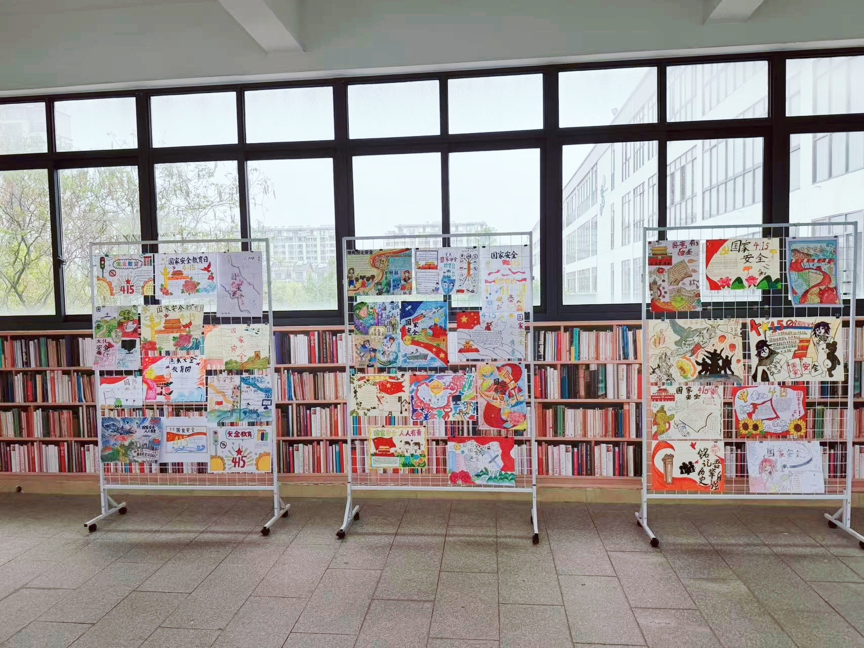 06手抄报展示
